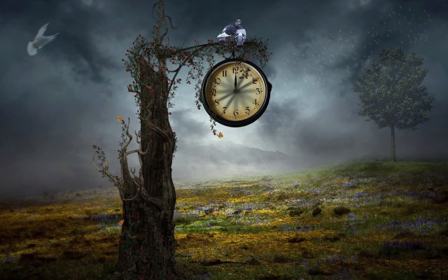 Old-Time-Clock-Wallpaper-Image